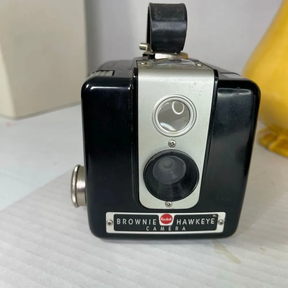 Vintage Kodak Brownie Hawkeye Camera Bakelite